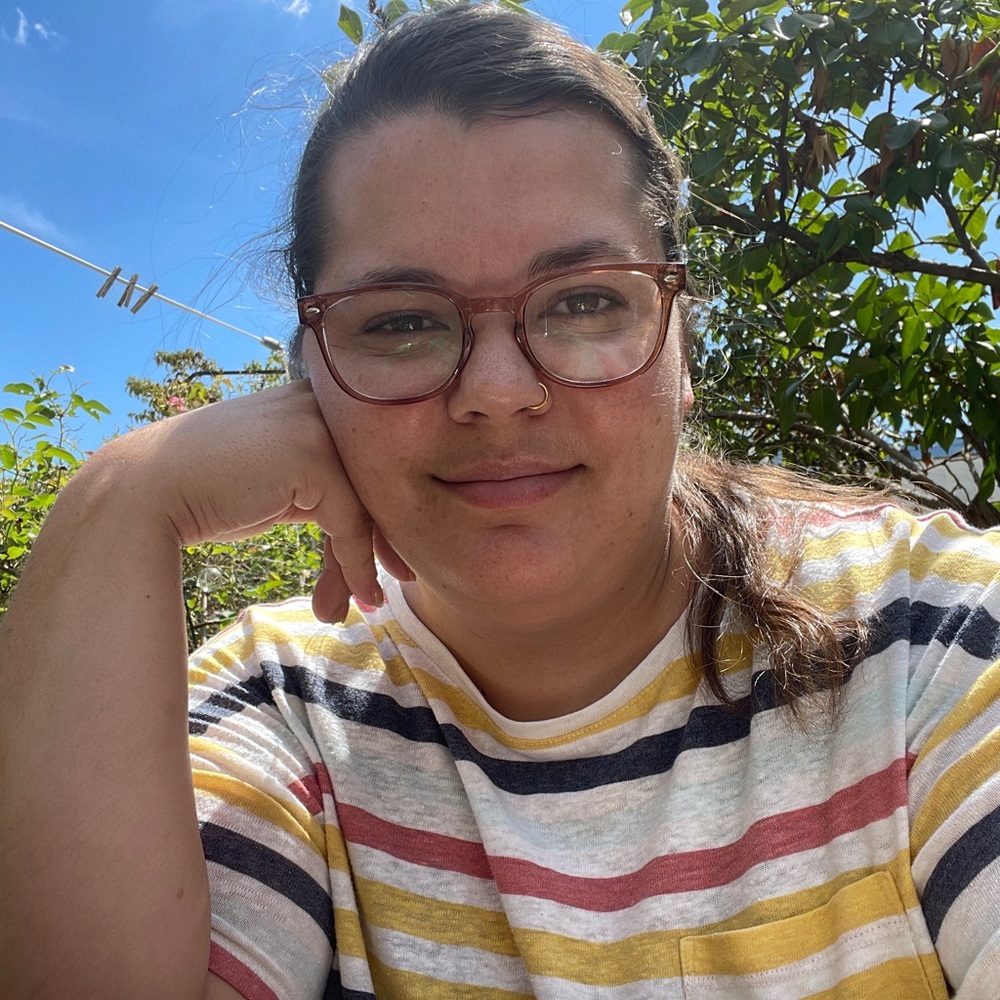 Meet your Posher, Caitlin